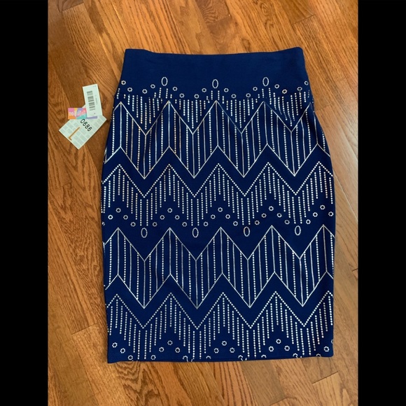 LuLaRoe Dresses & Skirts - LuLaRoe Cassie Skirt w/Shimmery Print.Party.  Sz L.  NWT!!